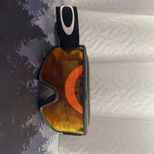 Snow Goggles For Sale! Prices Vary depending on Brand.